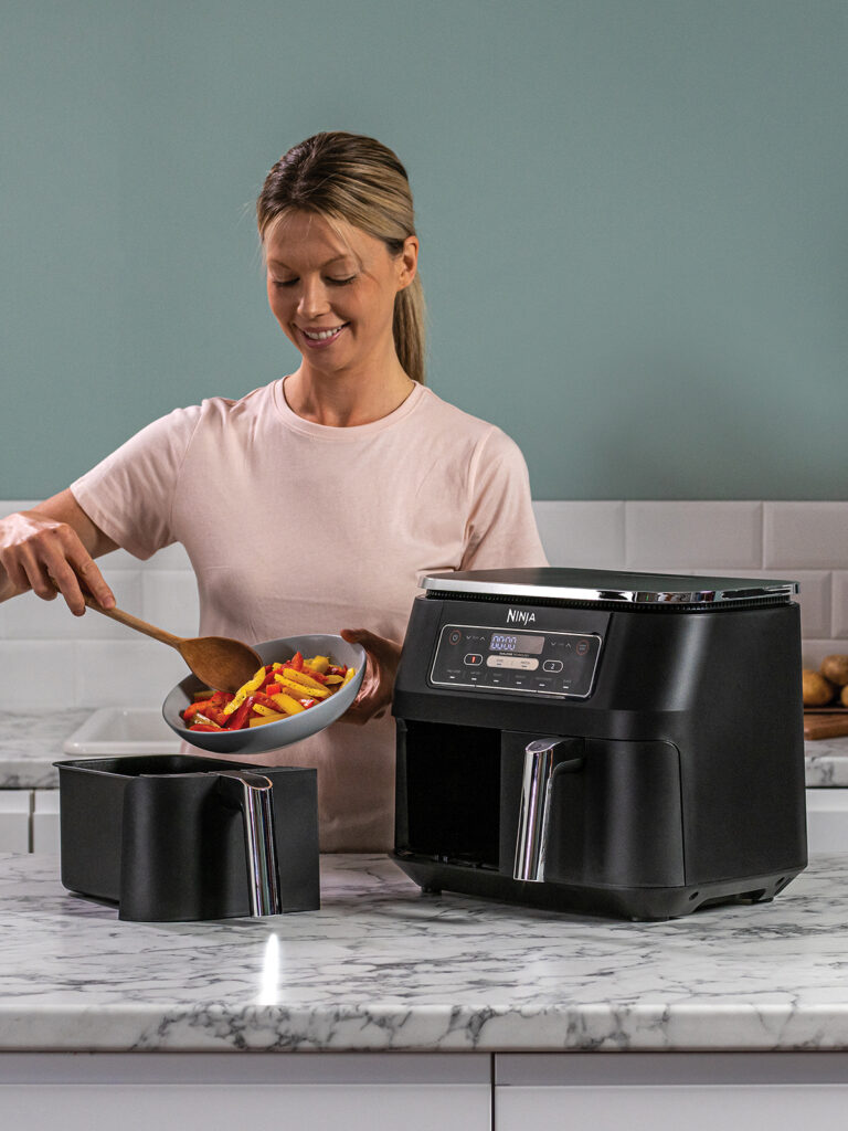 Ninja-Foodi-Air-Fryer-AF300UK-Prepare-Fajitas-1200x1600